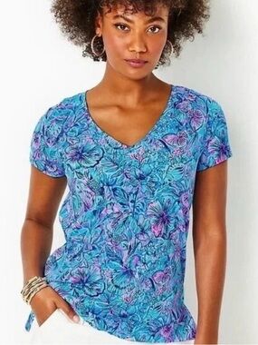 Lilly Pulitzer Meridith Tee size XS Blue Shells N Bells excellent used cond